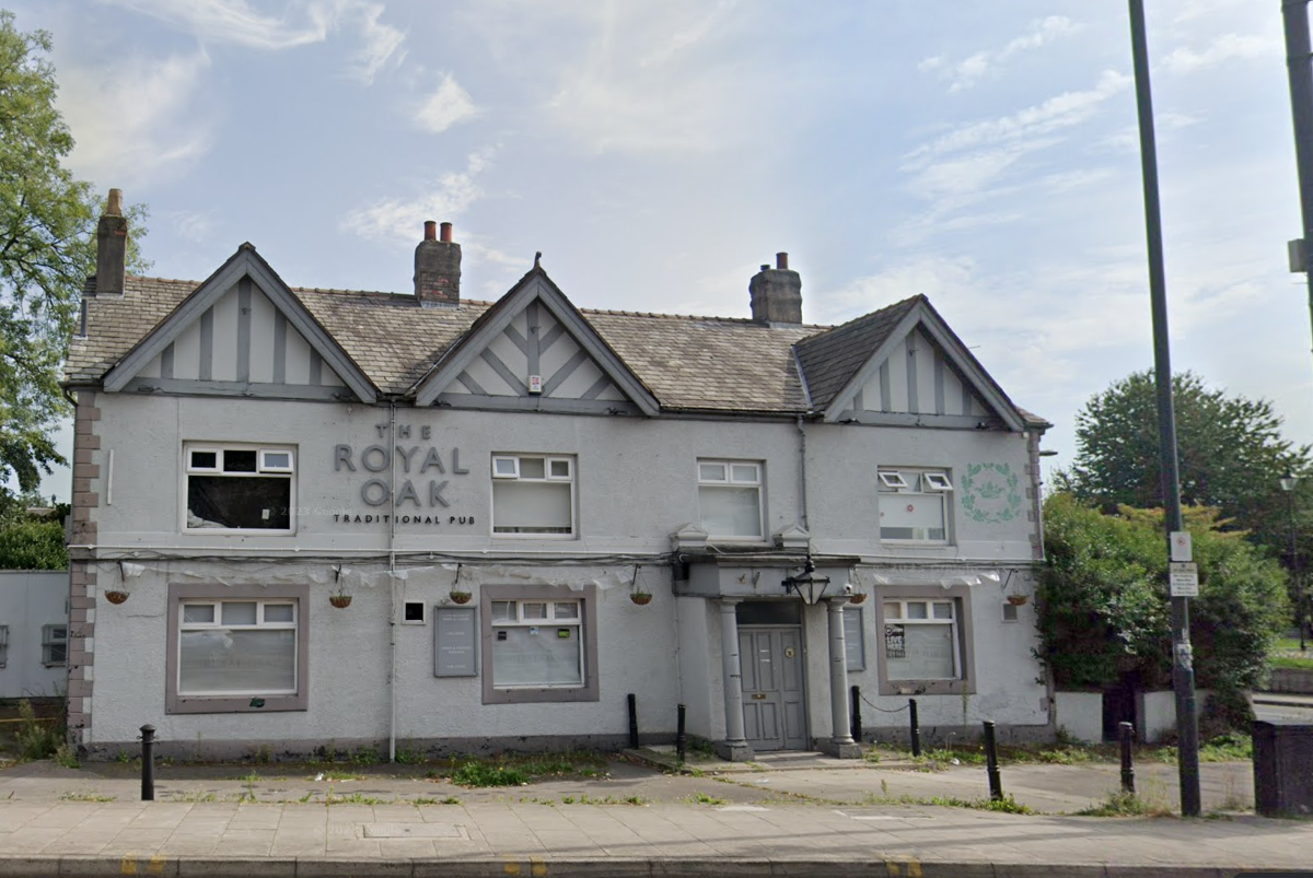 Royal Oak Bar and Grill